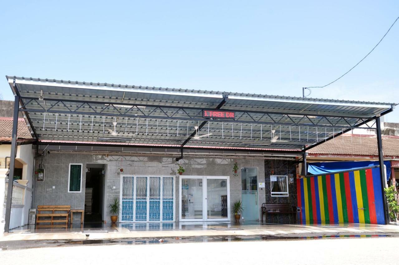 Teruntum 96 Guest House Kuantan Dış mekan fotoğraf